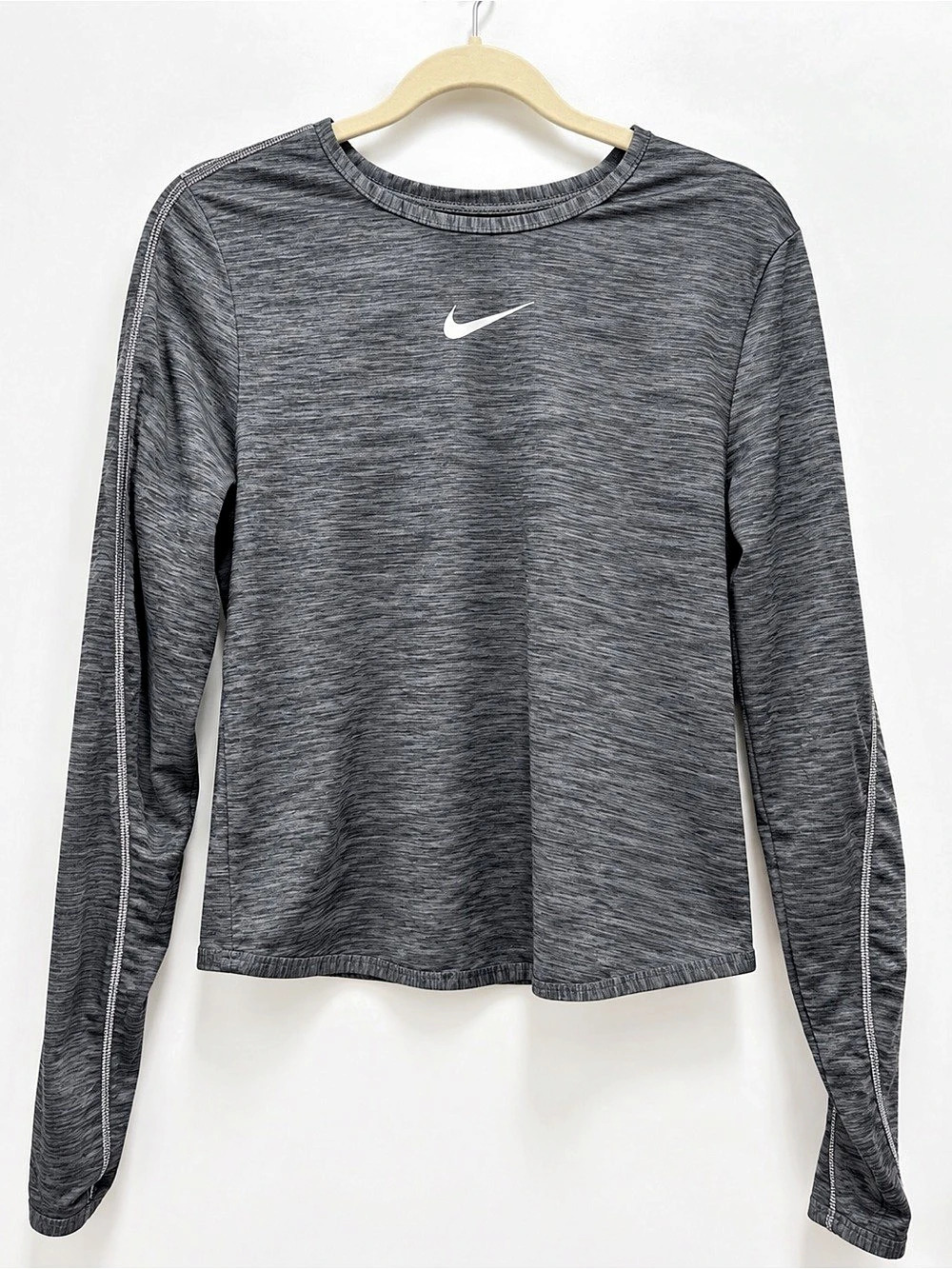 Nike Dri-FIT Women’s Medium Charcoal Long Sleeve Athletic Top